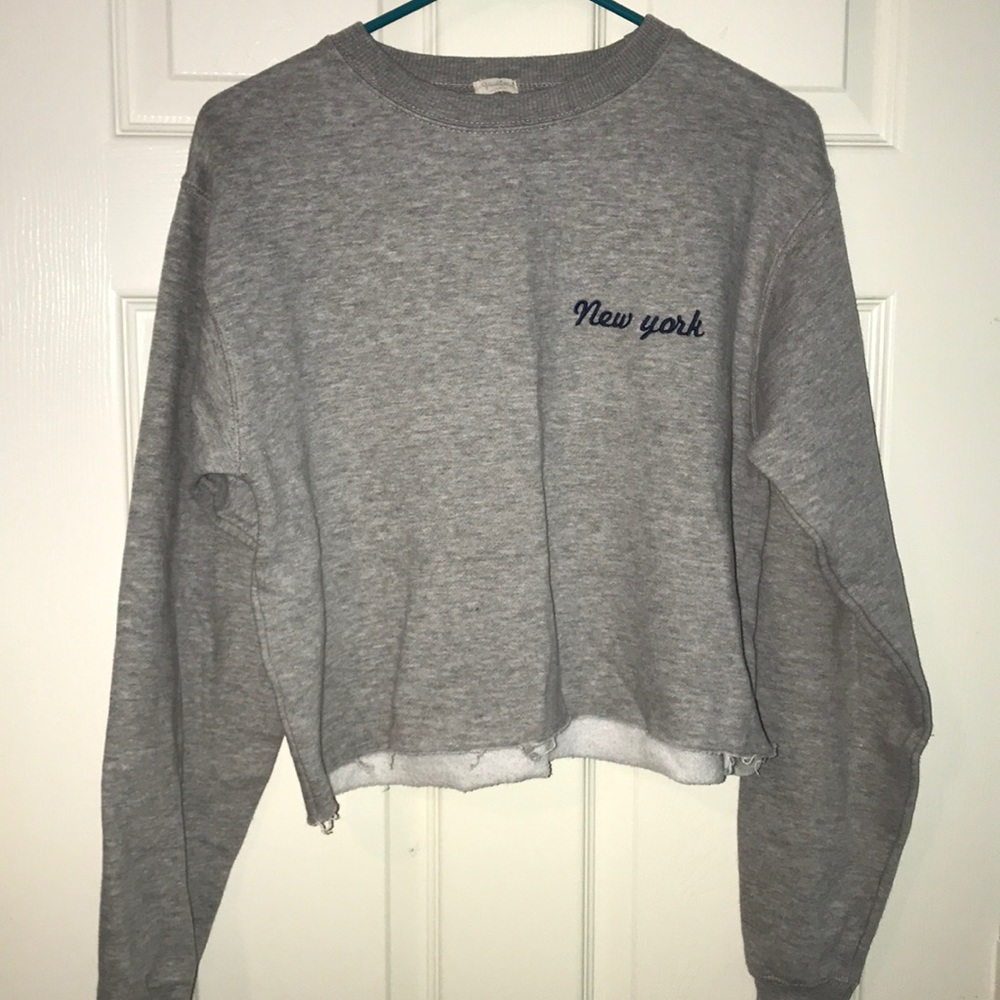 Brandy Melville Cropped Sweatshirt